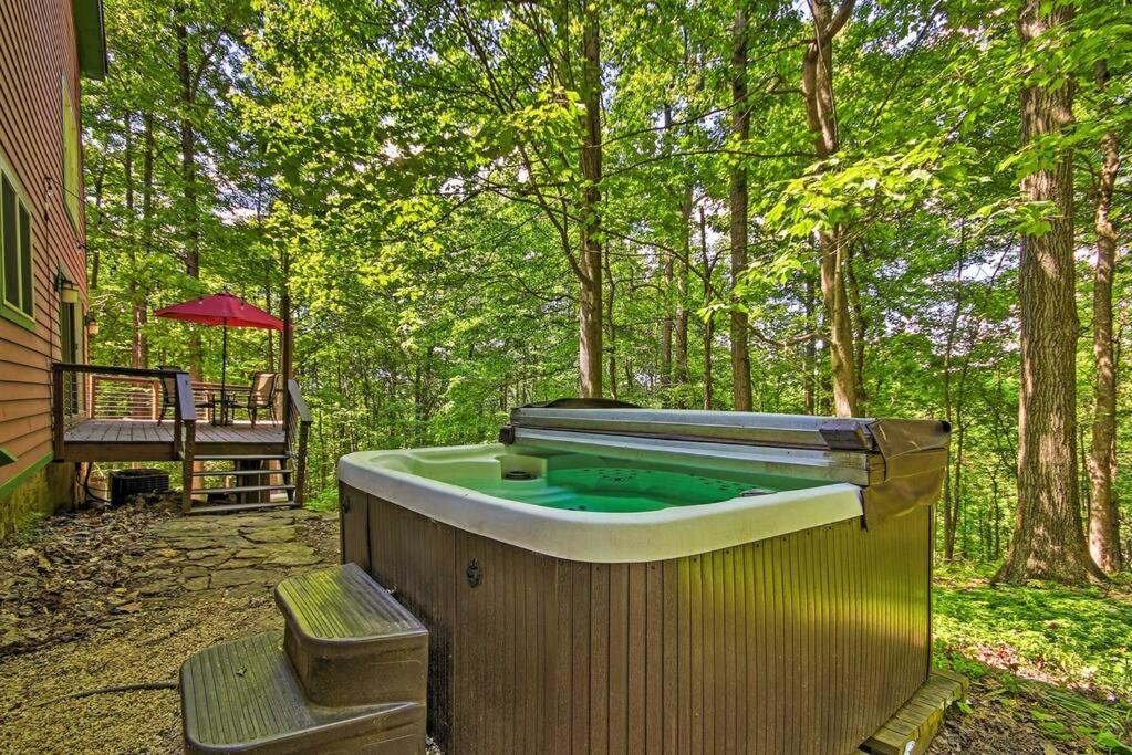 Bear'S Eye View - Mountain Retreat W/ Hot Tub! Villa Acme Екстериор снимка
